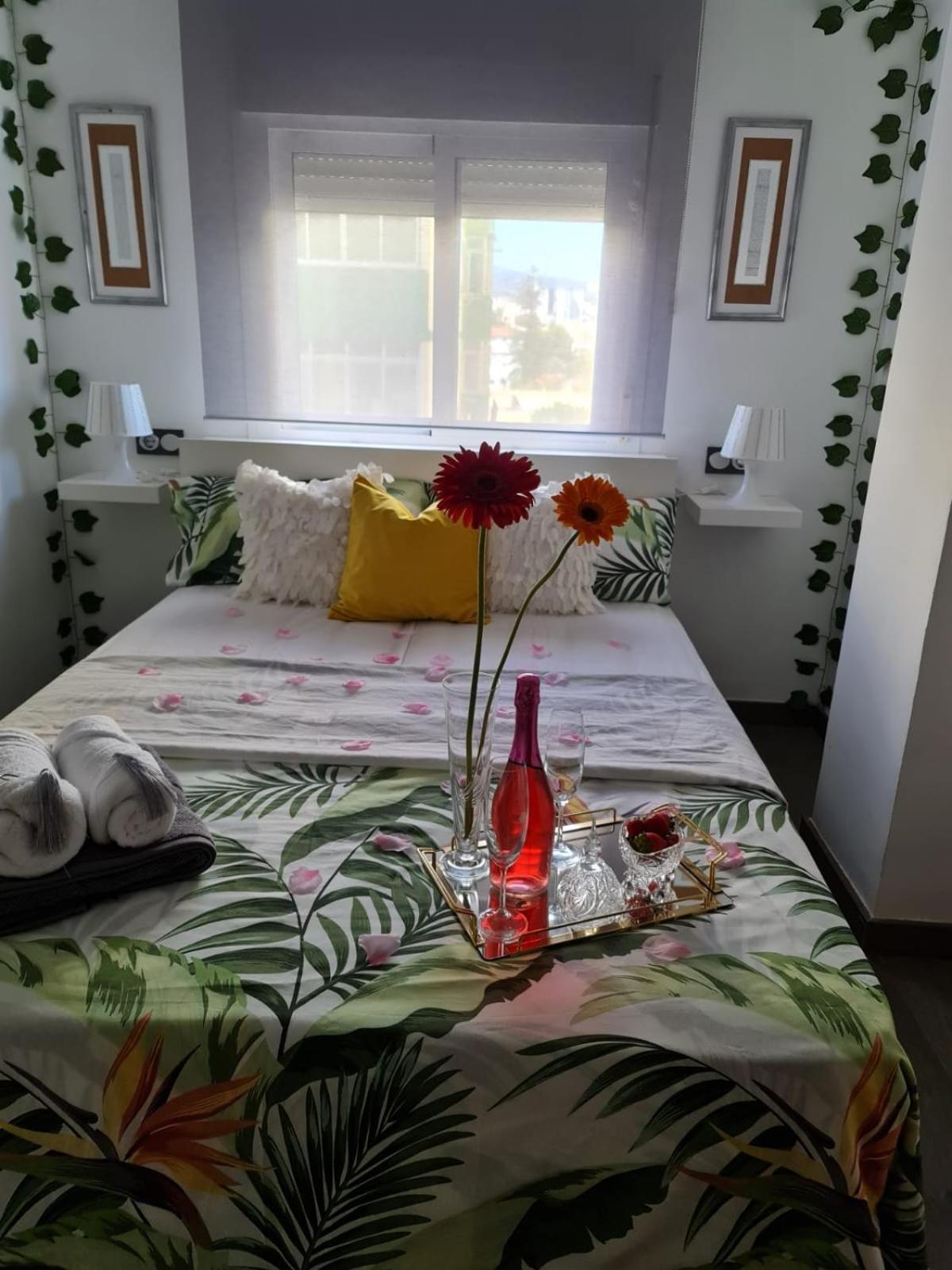 Casa Ramirez Apartment มาลากา ภายนอก รูปภาพ